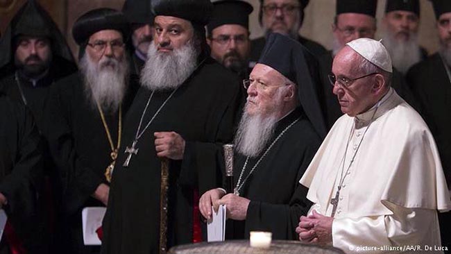 پاپ فرانسیس: جنگ نمی‌تواند مقدس باشد 